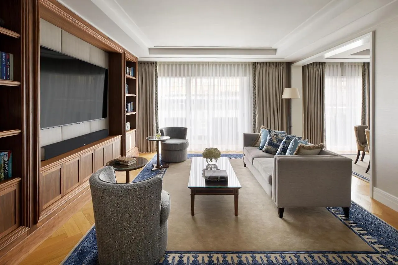 Four Seasons Residences London At Ten Trinity Square Hotel