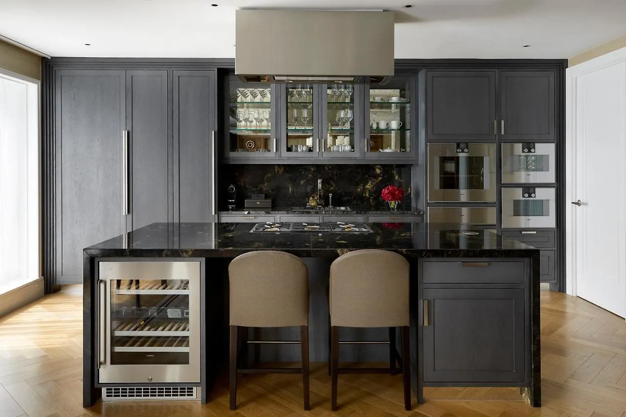 Four Seasons Residences London At Ten Trinity Square Hotel